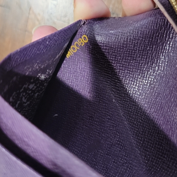 Authentic Louis Vuitton Epi yellow compact wallet - Picture 8 of 9